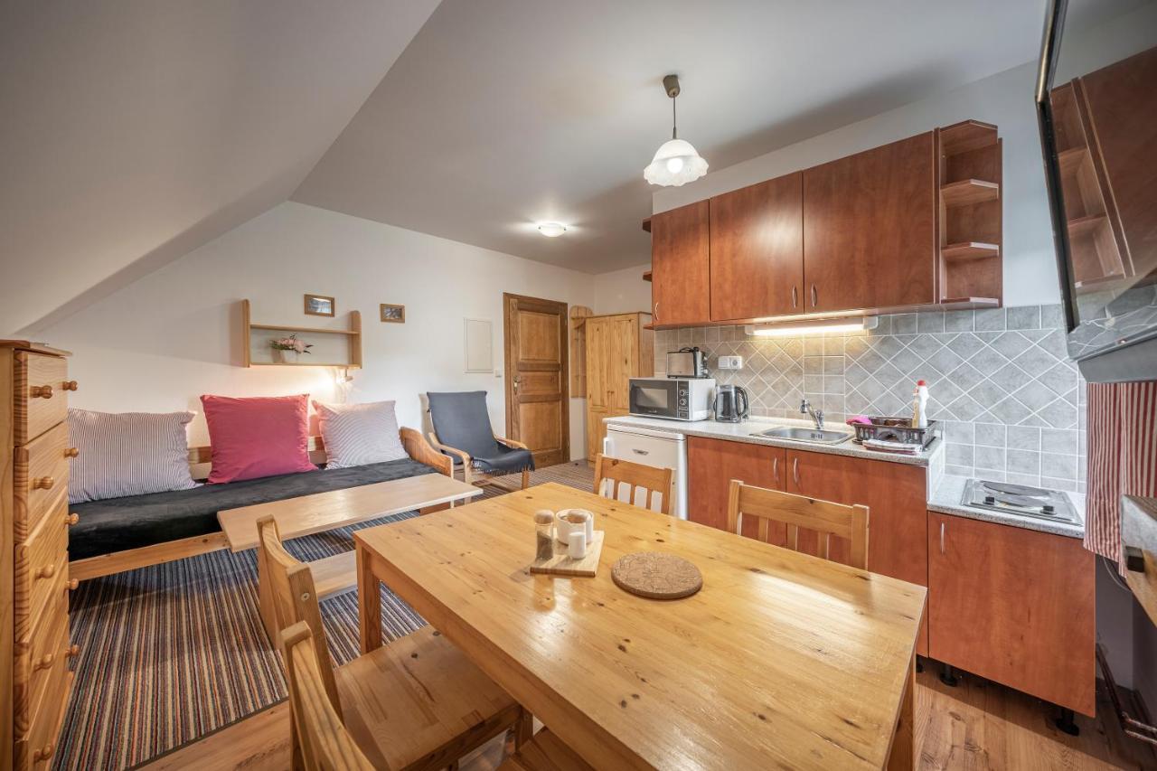Apartmany Rubinovi Horejsi Vrchlabi Room photo